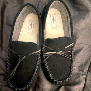 Moccasin slippers